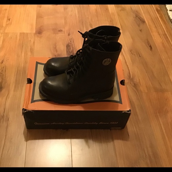 Harley Davidson Laced Up Boots - Picture 3 of 5